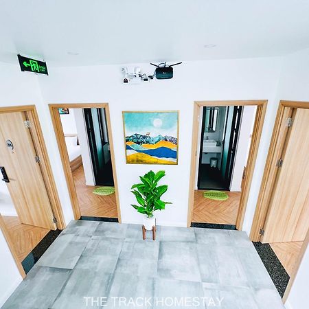 The Track Homestay - Near Bai Dai Beach Cam Lam Extérieur photo