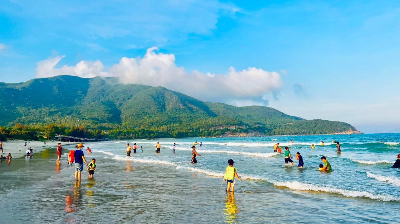 The Track Homestay - Near Bai Dai Beach Cam Lam Extérieur photo