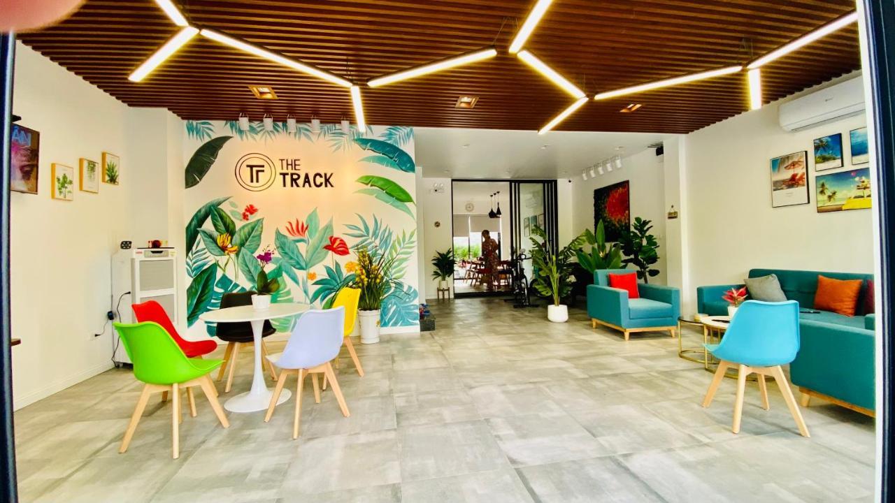 The Track Homestay - Near Bai Dai Beach Cam Lam Extérieur photo