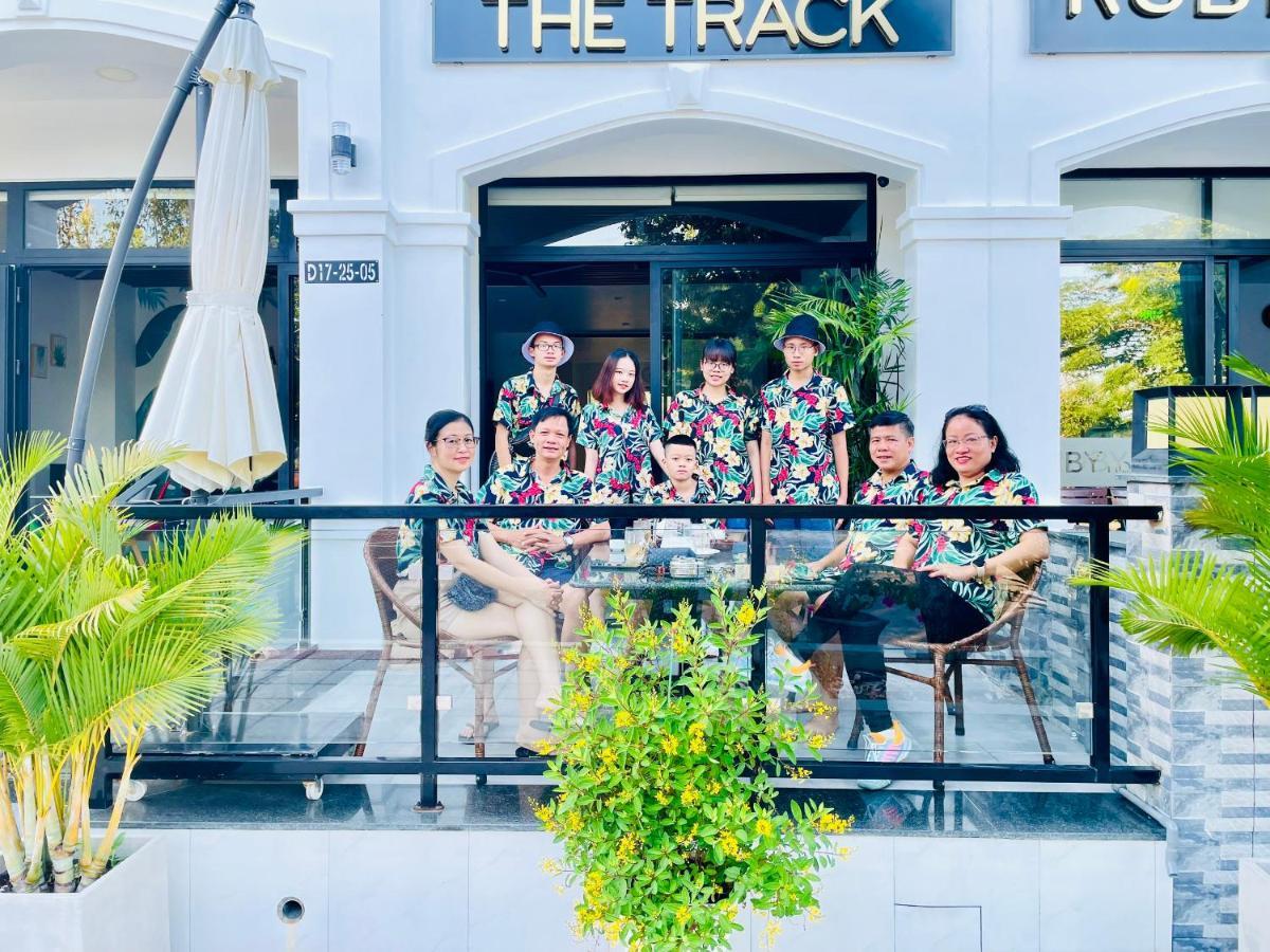 The Track Homestay - Near Bai Dai Beach Cam Lam Extérieur photo