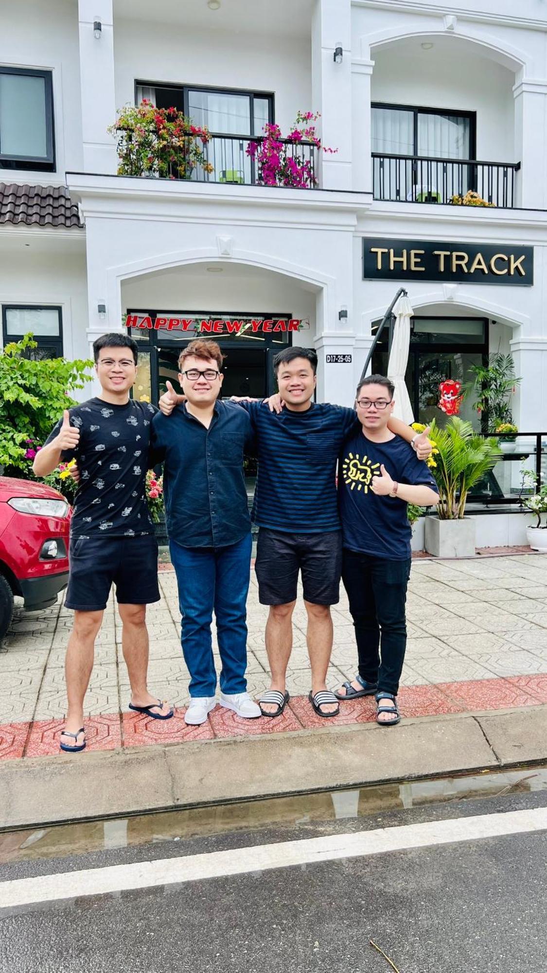 The Track Homestay - Near Bai Dai Beach Cam Lam Extérieur photo